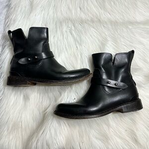 Rag & Bone Ashford Motorcycle Biker Ankle Boots SZ 40 Low Heel Belted